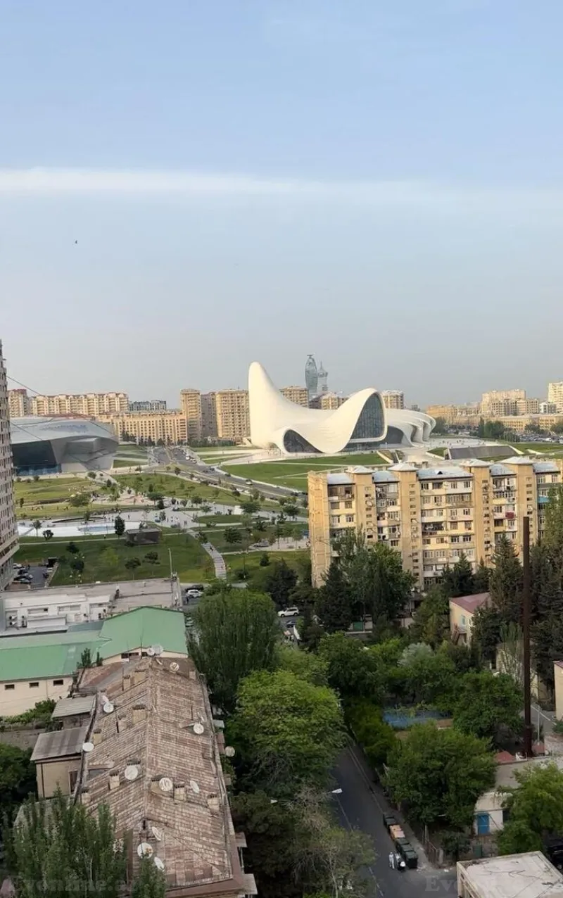 Satılır 3 otaqlı Mənzil Yeni tikili 149 m² Nərimanov r. - şəkil 2