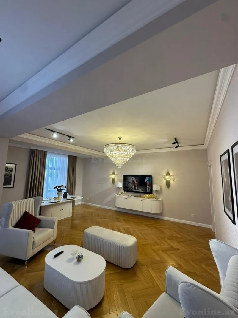 Satılır 3 otaqlı Mənzil Yeni tikili 149 m² Nərimanov r. - şəkil 4