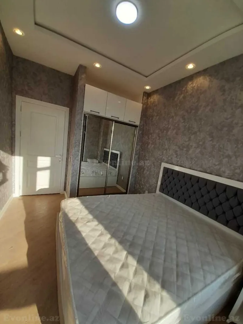Kirayə verilir 3 otaqlı Mənzil Yeni tikili 70 m² 4-cü mikrorayon - şəkil 2