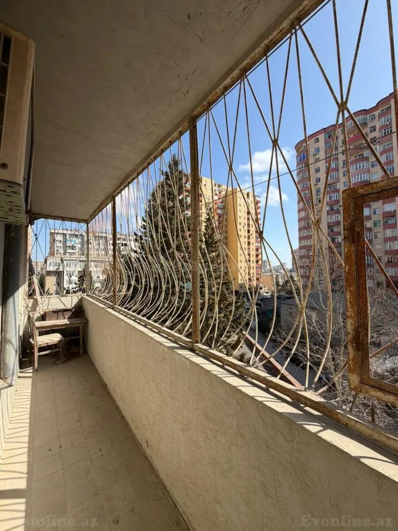 Satılır 4 otaqlı Mənzil Köhnə tikili 110 m² Yeni Yasamal - şəkil 13