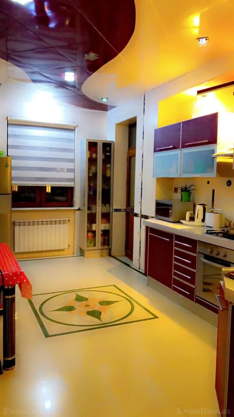 Satılır 4 otaqlı Mənzil Yeni tikili 170 m² 6-cı mikrorayon - şəkil 2