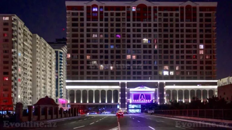 3 otaqlı Mənzil 100 m² Xətai m. Kirayə verilir