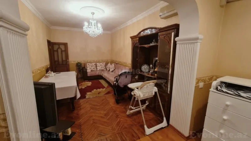 Satılır 4 otaqlı Mənzil Köhnə tikili 115 m² Nərimanov r. - şəkil 3