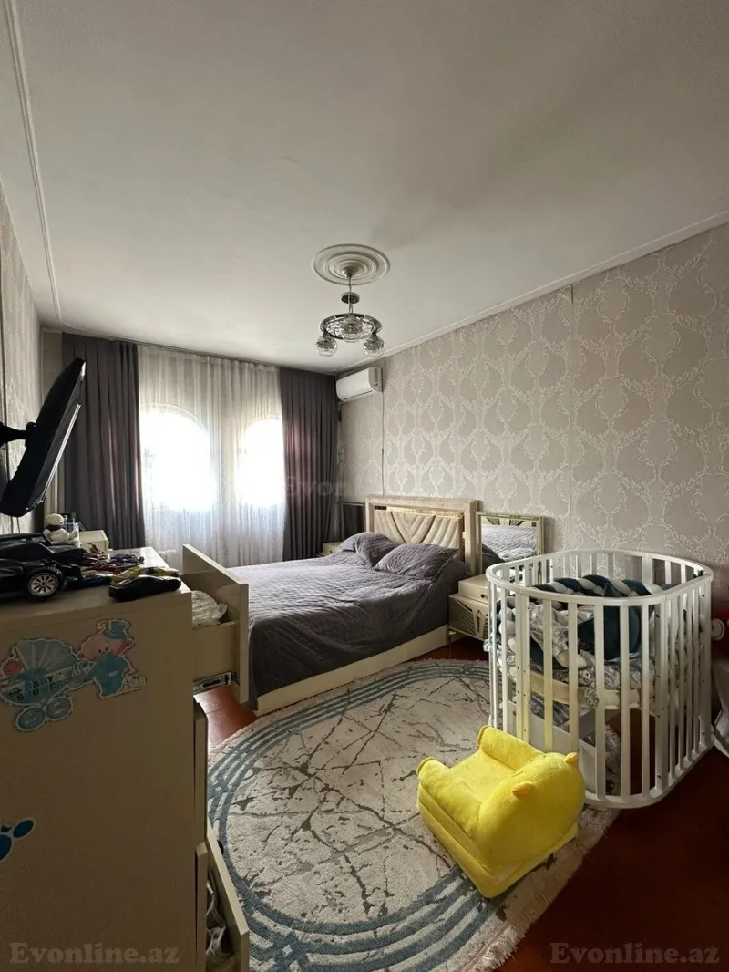 Satılır 3 otaqlı Mənzil Köhnə tikili 90 m² Yeni Yasamal - şəkil 4