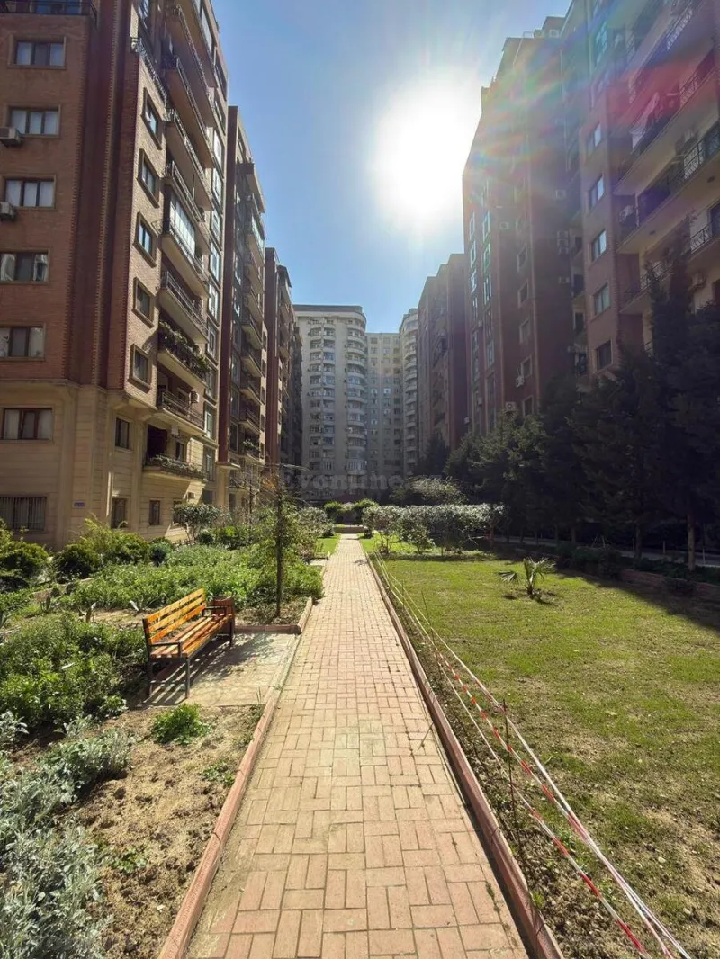 Satılır 4 otaqlı Mənzil Yeni tikili 220 m² Gənclik m. - şəkil 26