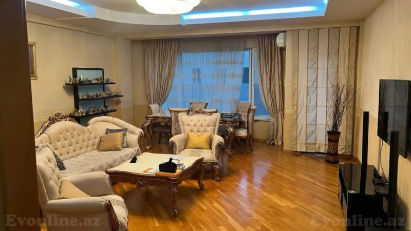 Kirayə verilir 5 otaqlı Mənzil Yeni tikili 200 m² Xətai m. - şəkil 9