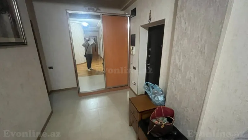 Kirayə verilir 5 otaqlı Mənzil Yeni tikili 200 m² Xətai m. - şəkil 16