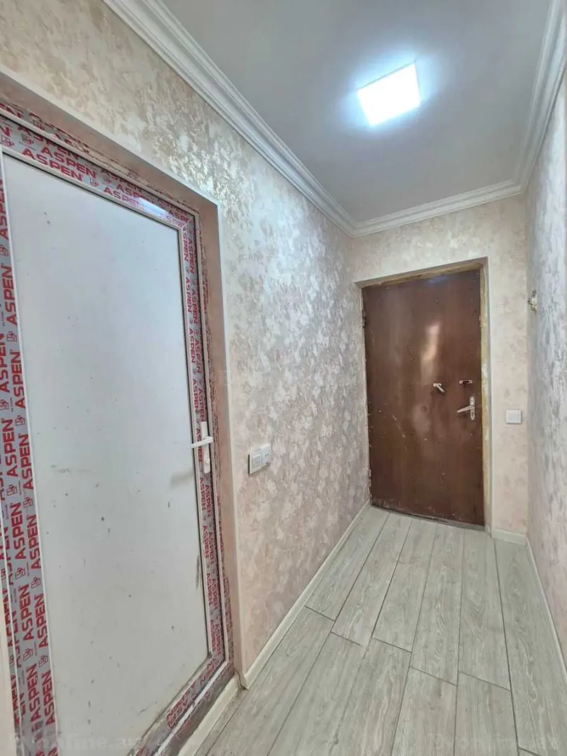 Satılır 2 otaqlı Mənzil Köhnə tikili 35 m² İnşaatçılar m. - şəkil 18