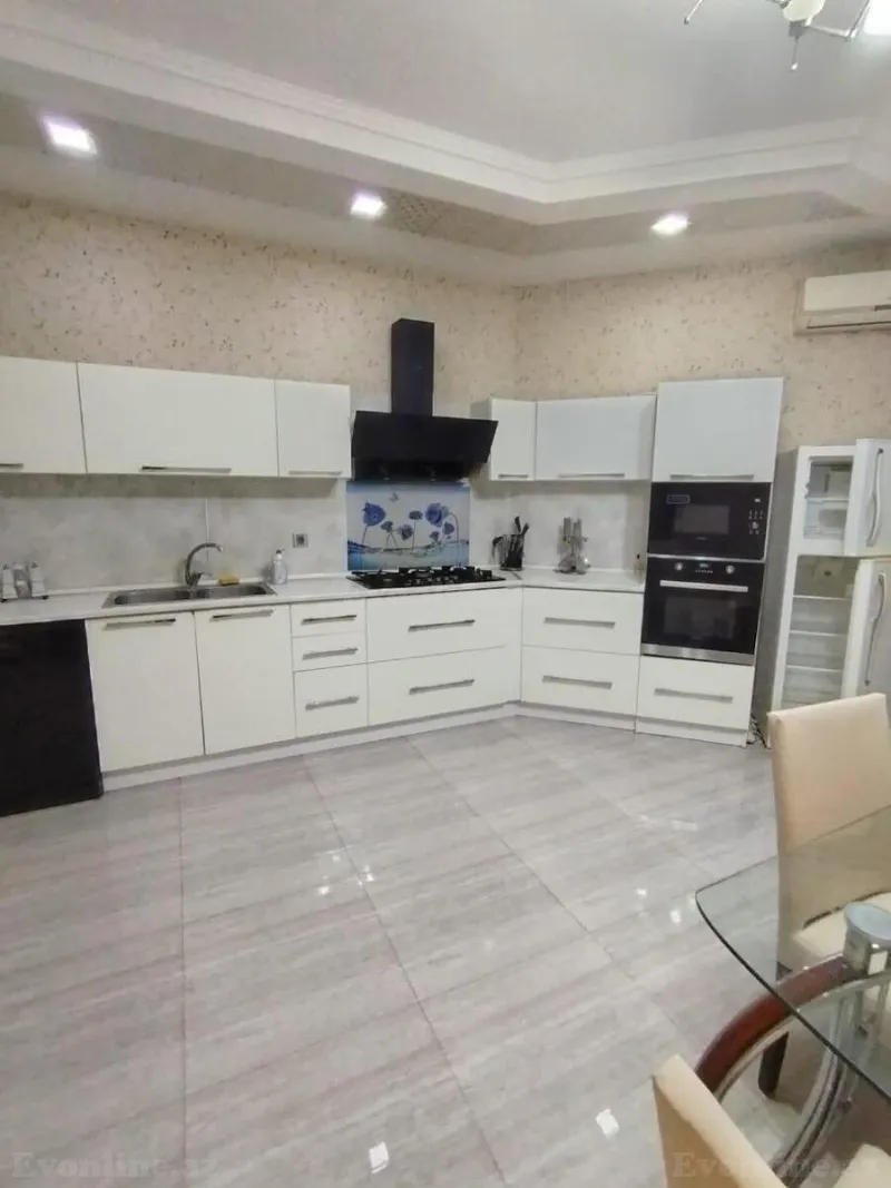 Kirayə verilir 3 otaqlı Mənzil Yeni tikili 190 m² Yasamal - şəkil 8