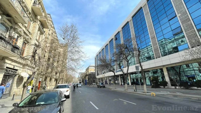 4 otaqlı Ofis 150 m² Sahil m. Kirayə verilir