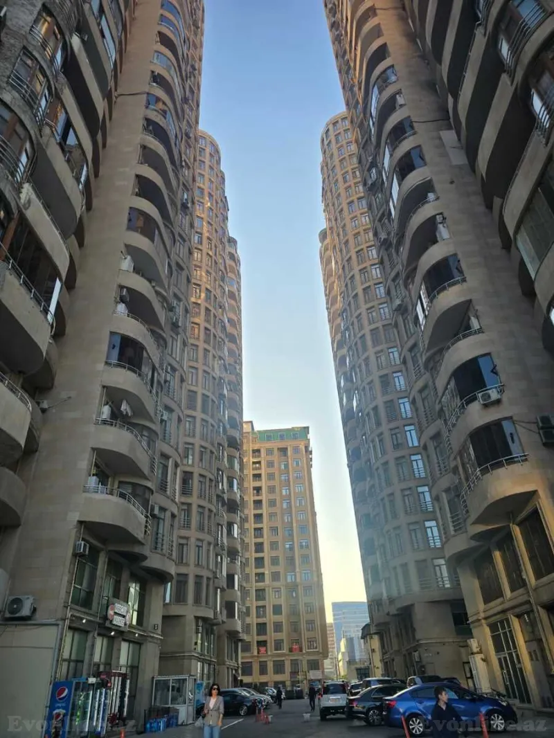 Satılır 5 otaqlı Mənzil Yeni tikili 230 m² Xətai m. - şəkil 10