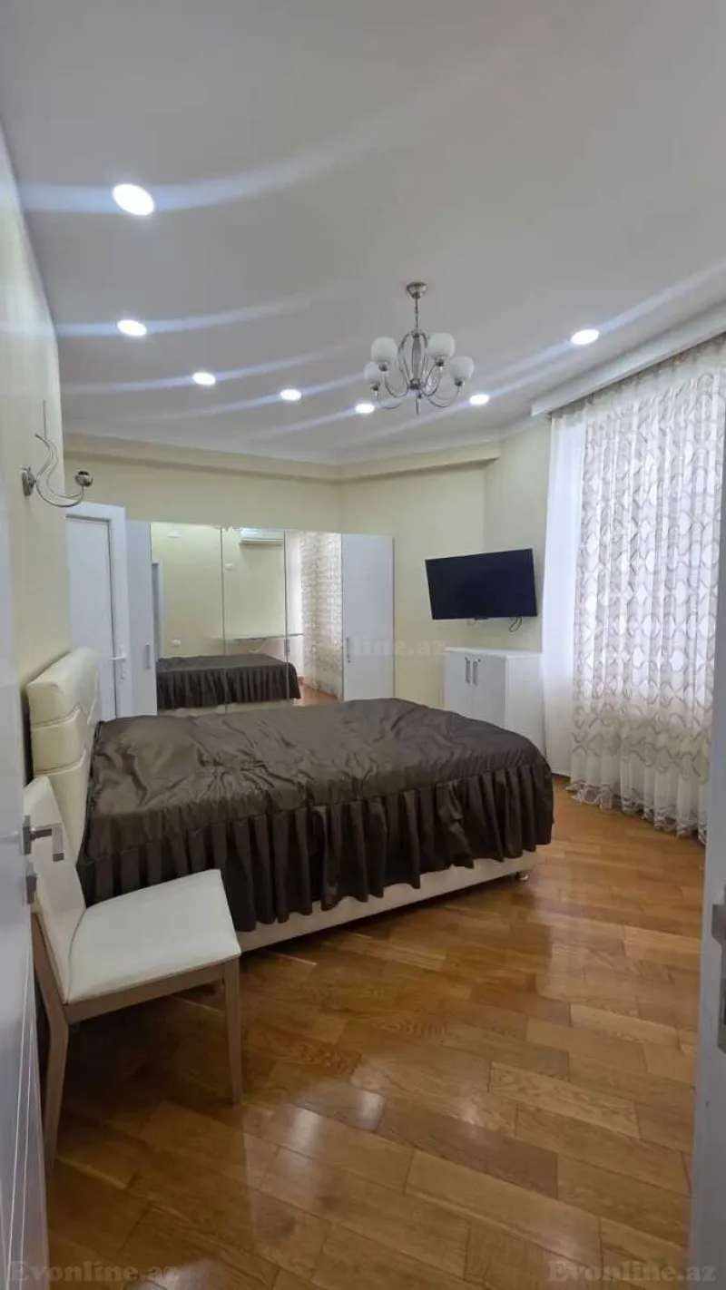 Kirayə verilir 3 otaqlı Mənzil Yeni tikili 130 m² Elmlər Akademiyası m. - şəkil 11