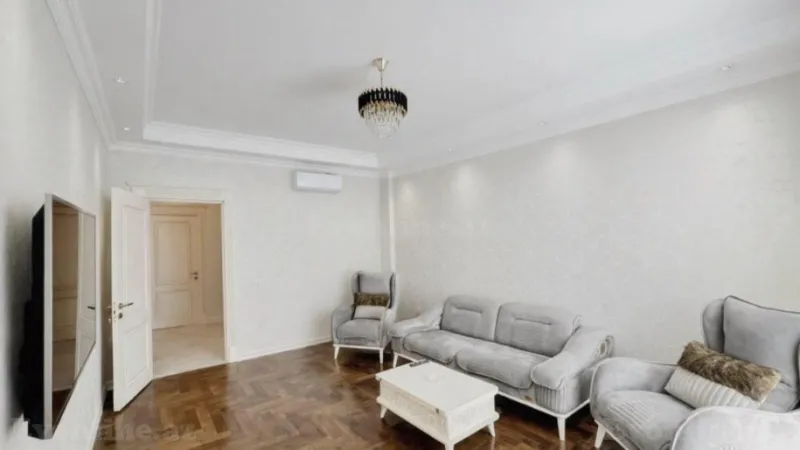 2 otaqlı Mənzil 98 m² Xətai r. Kirayə verilir