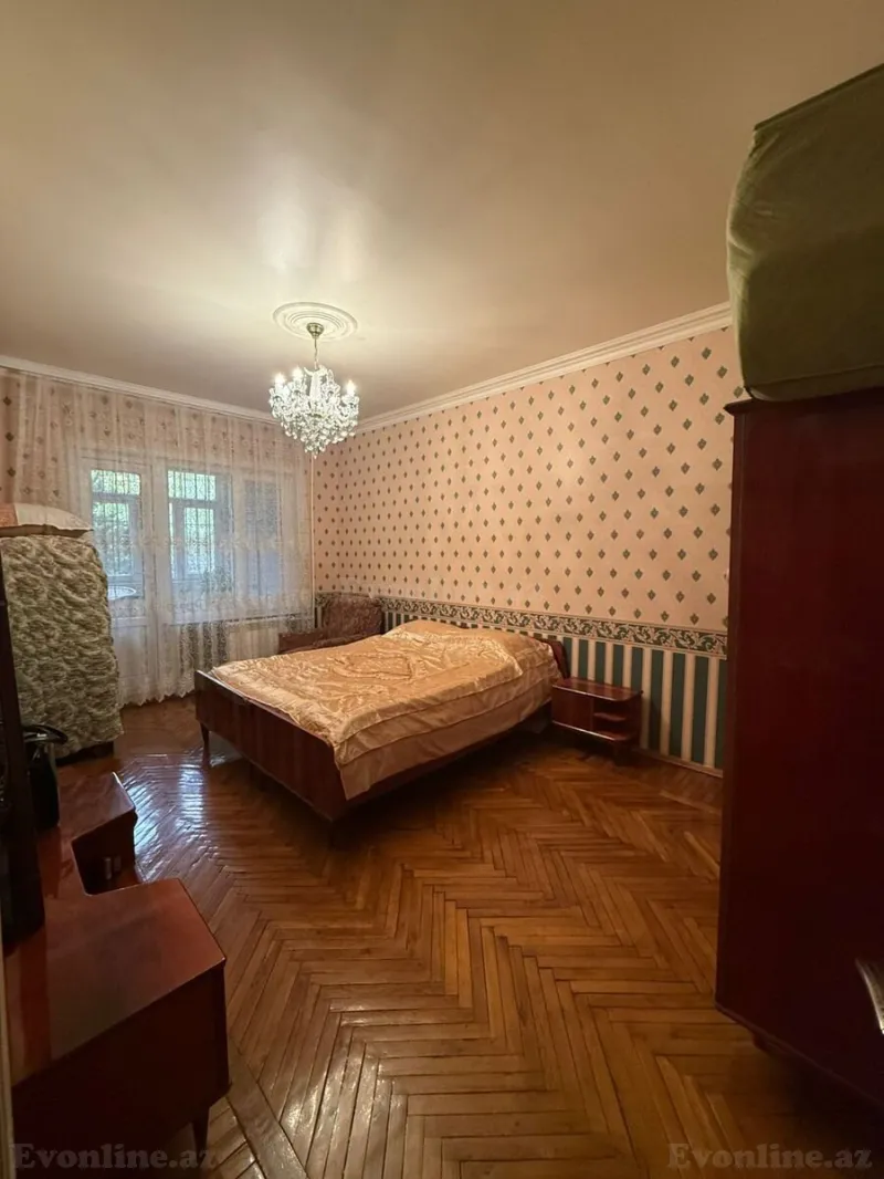 Satılır 4 otaqlı Mənzil Köhnə tikili 110 m² Gənclik m. - şəkil 4