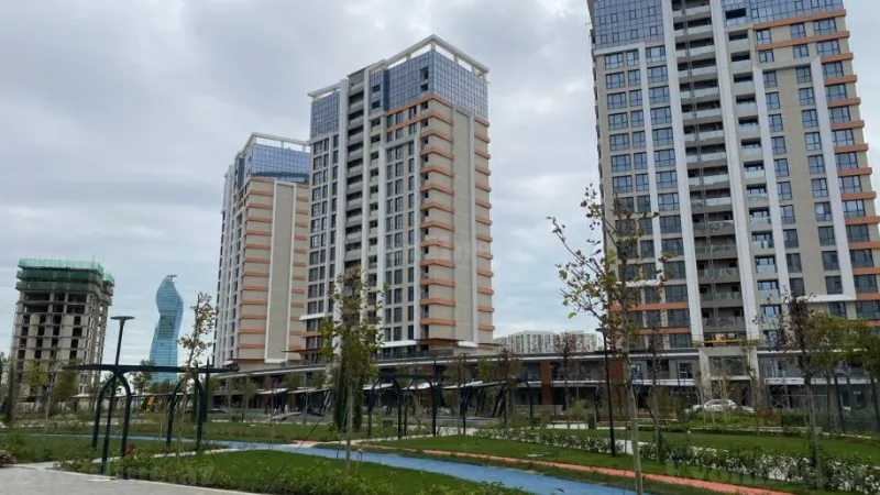 Satılır 3 otaqlı Mənzil Yeni tikili 86 m² Bakmil m. - şəkil 2