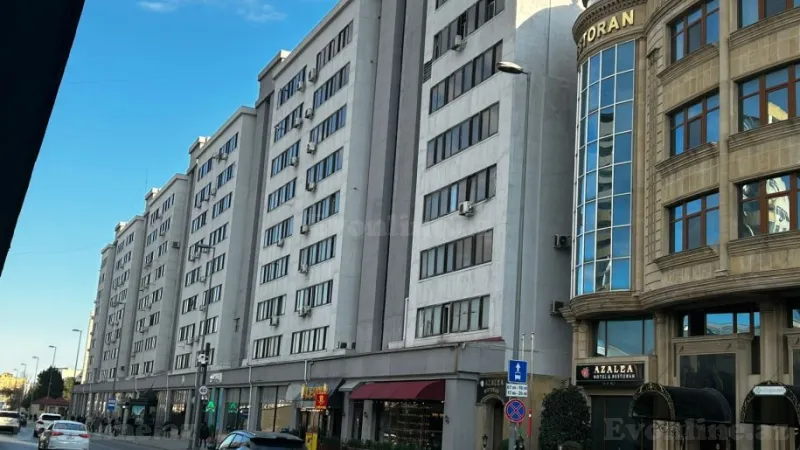 3 otaqlı Mənzil 70 m² Gənclik m. Satılır