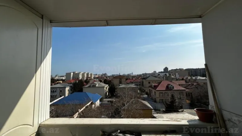 Satılır 3 otaqlı Mənzil Köhnə tikili 70 m² Gənclik m. - şəkil 14