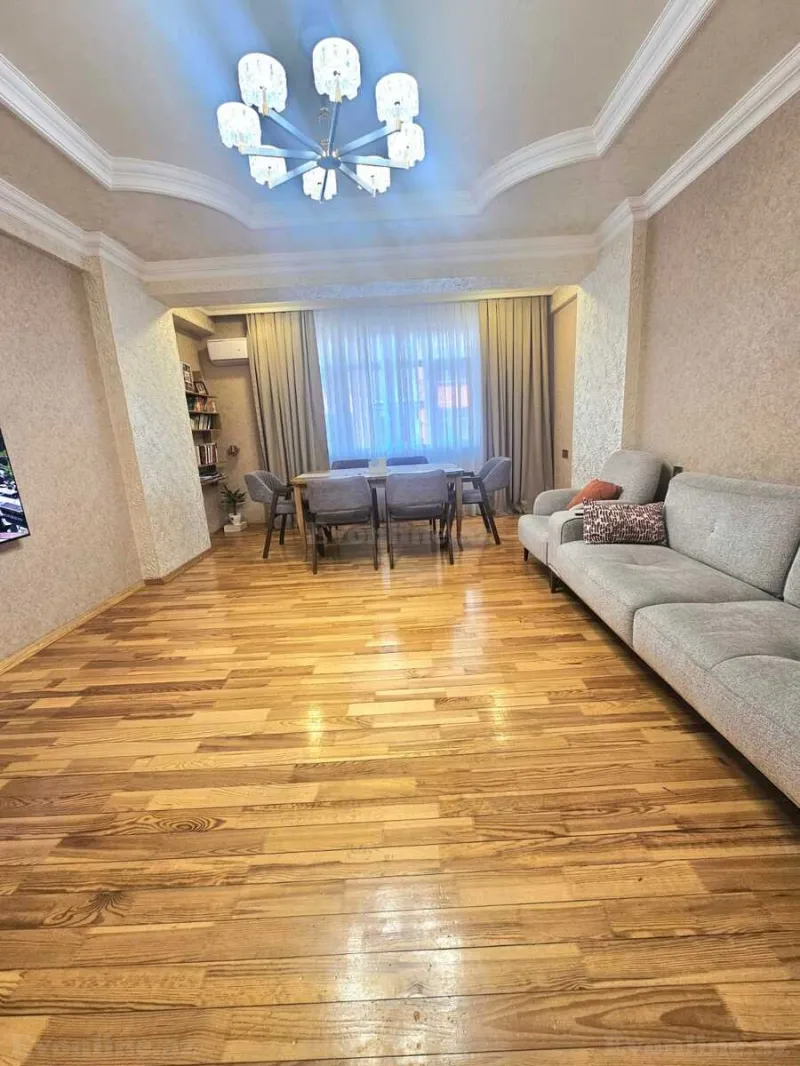 Satılır 3 otaqlı Mənzil Yeni tikili 120 m² Qara Qarayev m. - şəkil 2