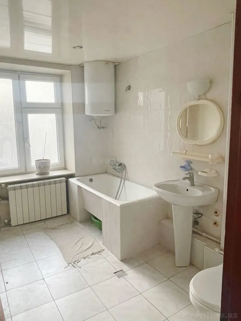 Satılır 2 otaqlı Mənzil Köhnə tikili 65 m² İçərişəhər m. - şəkil 5