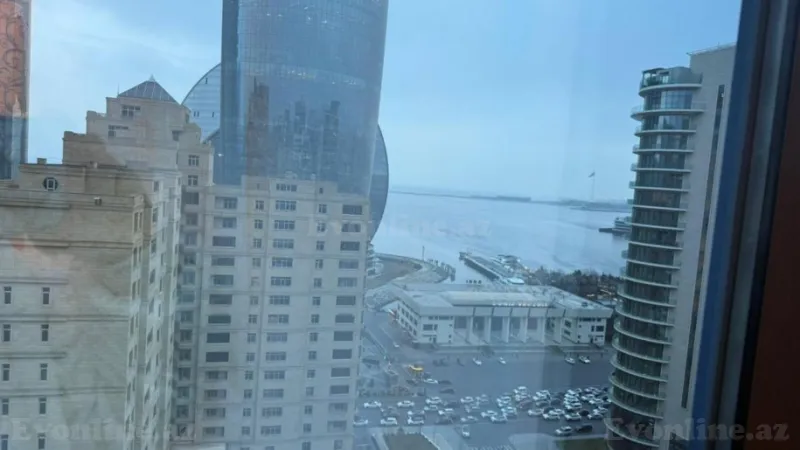 Kirayə verilir 4 otaqlı Mənzil Yeni tikili 200 m² 28 May m. - şəkil 3