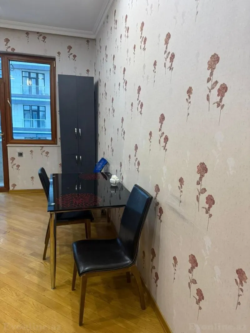 Kirayə verilir 4 otaqlı Mənzil Yeni tikili 200 m² 28 May m. - şəkil 21