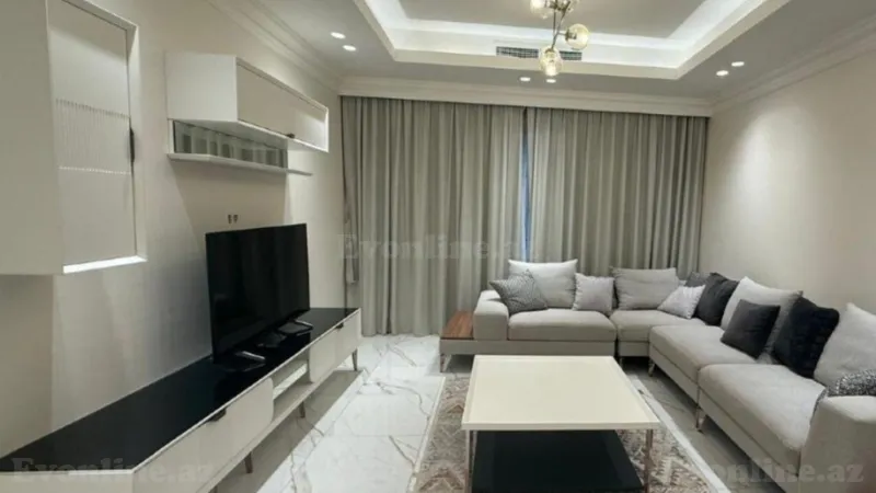 2 otaqlı Mənzil 80 m² Xətai m. Kirayə verilir