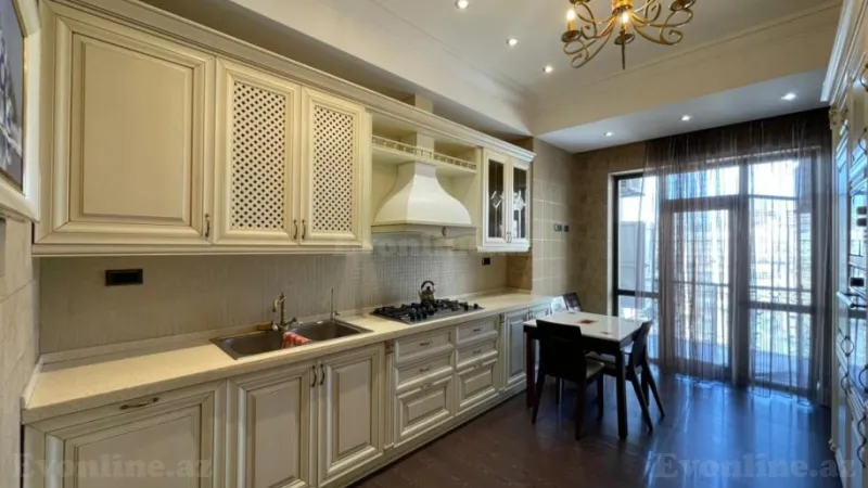 Kirayə verilir 4 otaqlı Mənzil Yeni tikili 186 m² Sahil m. - şəkil 7