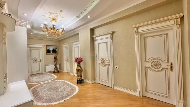 Satılır 3 otaqlı Mənzil Yeni tikili 165 m² Nəsimi r. - şəkil 20