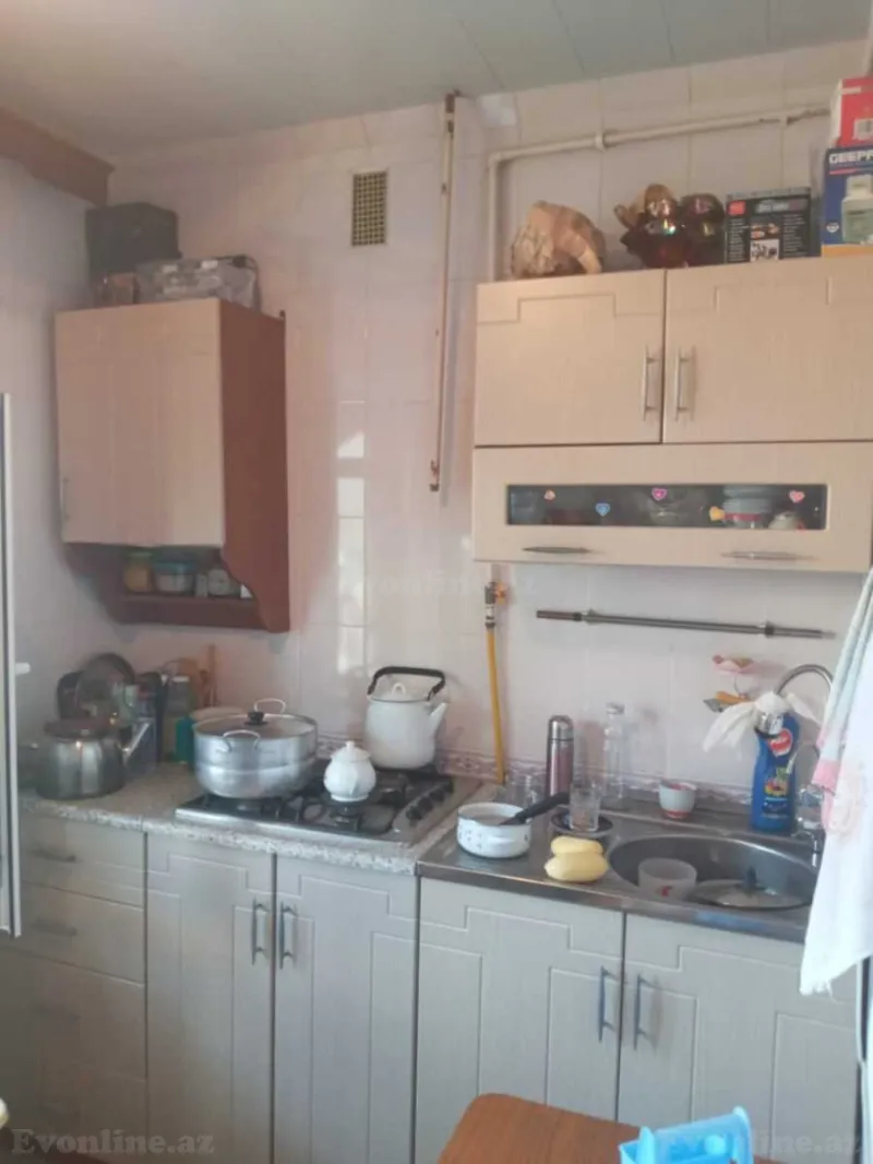 Satılır 2 otaqlı Mənzil Köhnə tikili 65 m² Suraxanı r. - şəkil 5