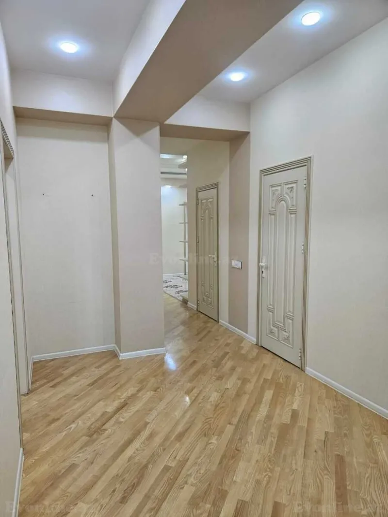 Kirayə verilir 3 otaqlı Mənzil Yeni tikili 156 m² Xalqlar Dostluğu m. - şəkil 13