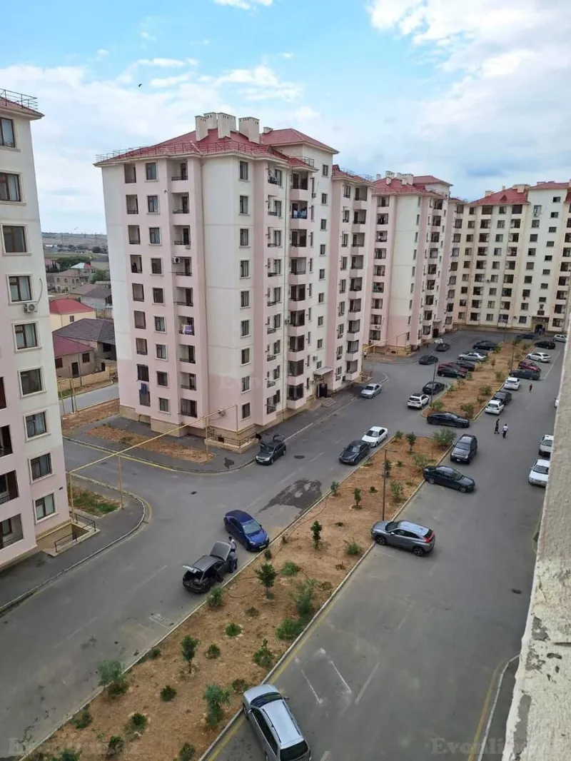 4 otaqlı Mənzil 110 m² Ramana Satılır