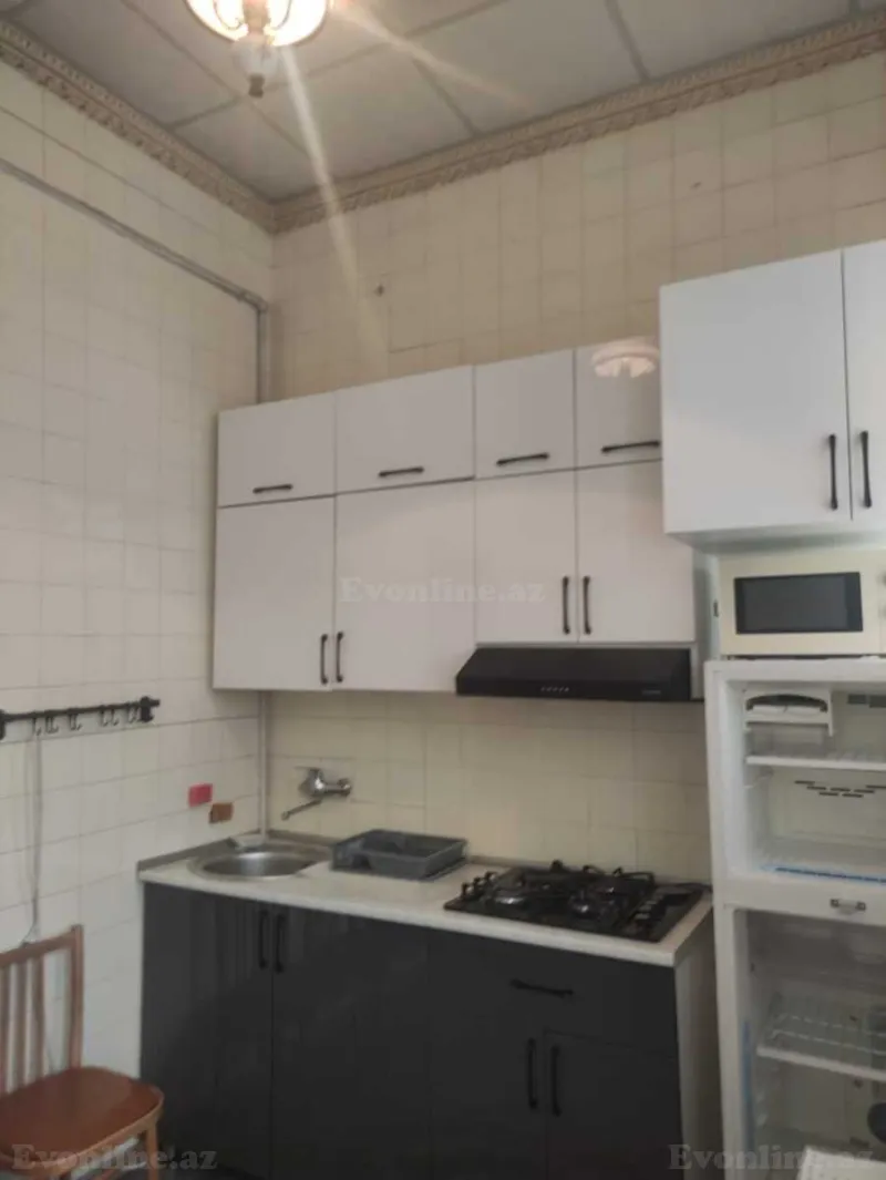 Kirayə verilir 2 otaqlı Mənzil Köhnə tikili 60 m² Sahil m. - şəkil 5