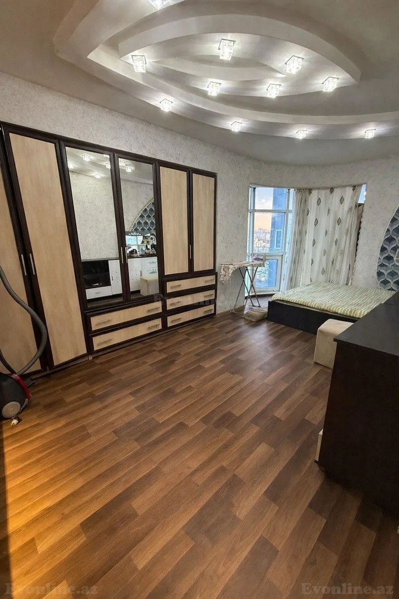 Kirayə verilir 3 otaqlı Mənzil Köhnə tikili 115 m² Sabunçu r. - şəkil 8