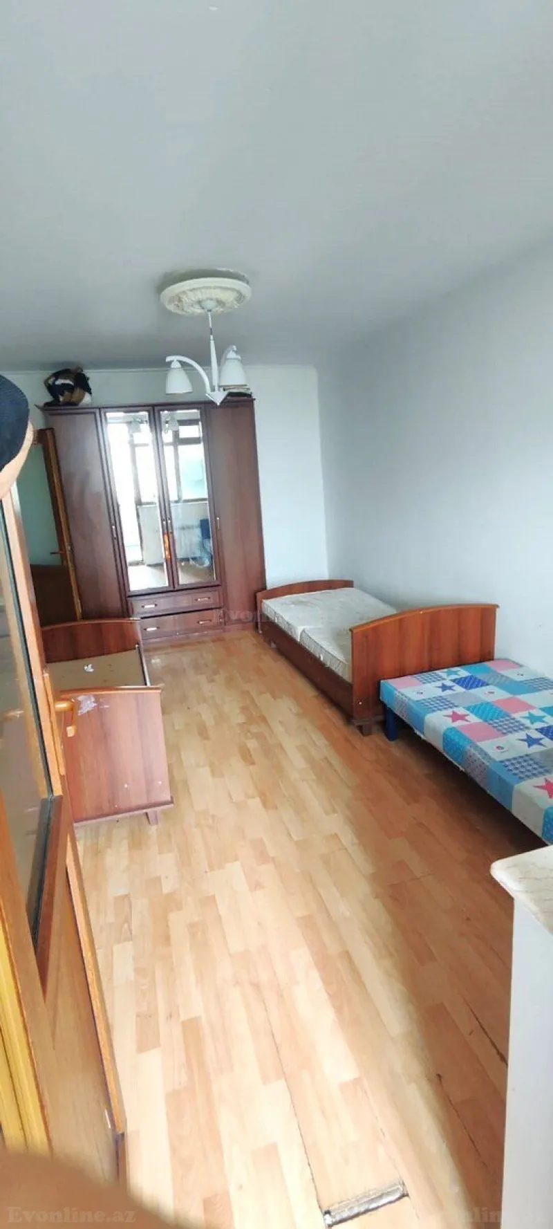 2 otaqlı Mənzil 40 m² Elmlər Akademiyası m. Kirayə verilir