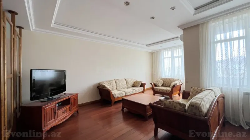 Kirayə verilir 3 otaqlı Mənzil Yeni tikili 120 m² İnşaatçılar m. - şəkil 4