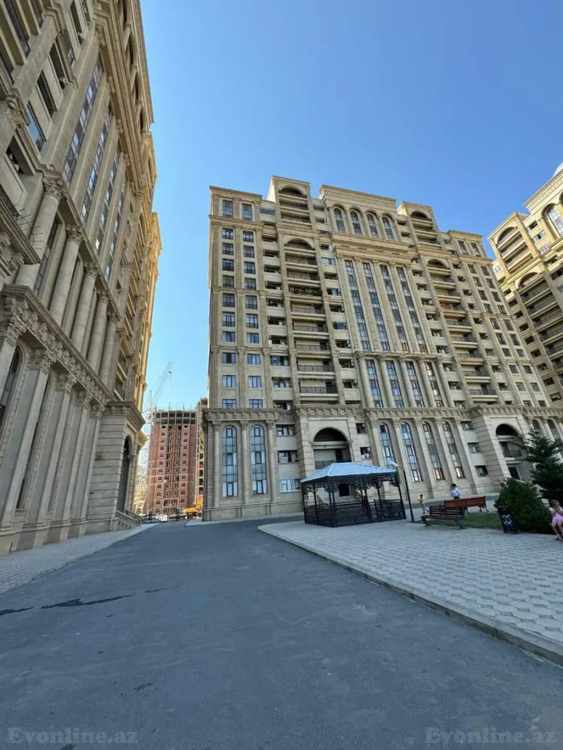 3 otaqlı Mənzil 120 m² Bayıl Kirayə verilir