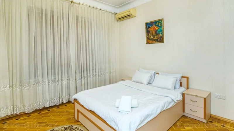 Kirayə verilir 3 otaqlı Mənzil Köhnə tikili 75 m² Sahil m. - şəkil 3