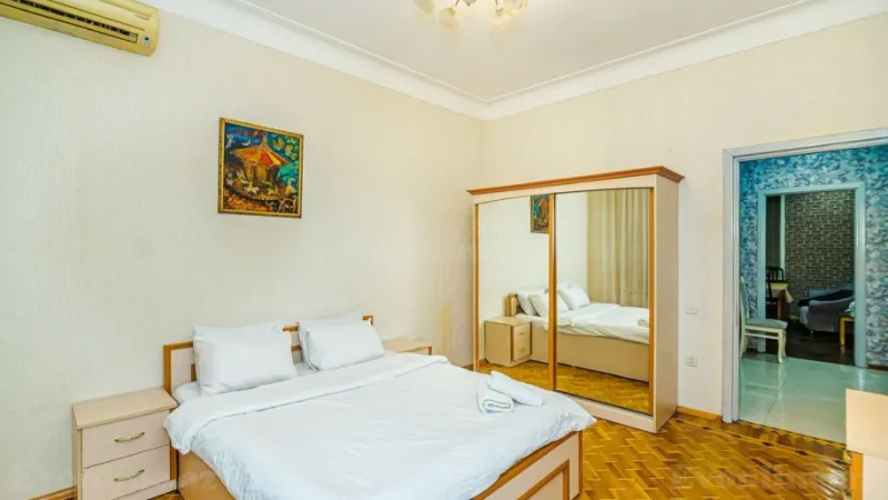 Kirayə verilir 3 otaqlı Mənzil Köhnə tikili 75 m² Sahil m. - şəkil 4