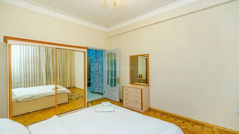 Kirayə verilir 3 otaqlı Mənzil Köhnə tikili 75 m² Sahil m. - şəkil 5