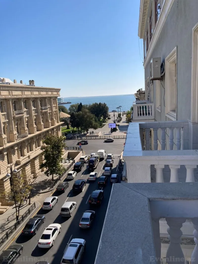 Kirayə verilir 3 otaqlı Mənzil Köhnə tikili 75 m² Sahil m. - şəkil 16