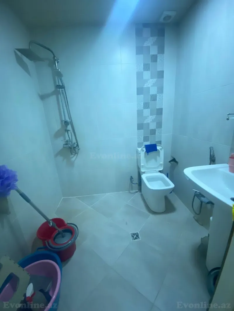 Satılır 2 otaqlı Mənzil Yeni tikili 50 m² 8 Noyabr m. - şəkil 7