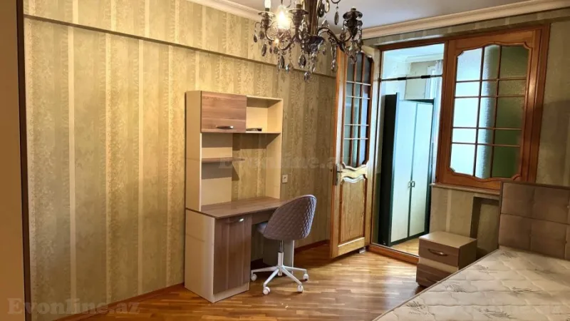 Satılır 3 otaqlı Mənzil Köhnə tikili 100 m² 28 May m. - şəkil 4