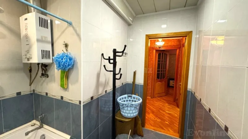 Satılır 3 otaqlı Mənzil Köhnə tikili 100 m² 28 May m. - şəkil 15