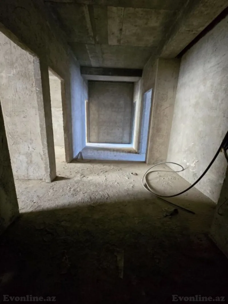 Satılır 4 otaqlı Mənzil Yeni tikili 161 m² Xətai r. - şəkil 21