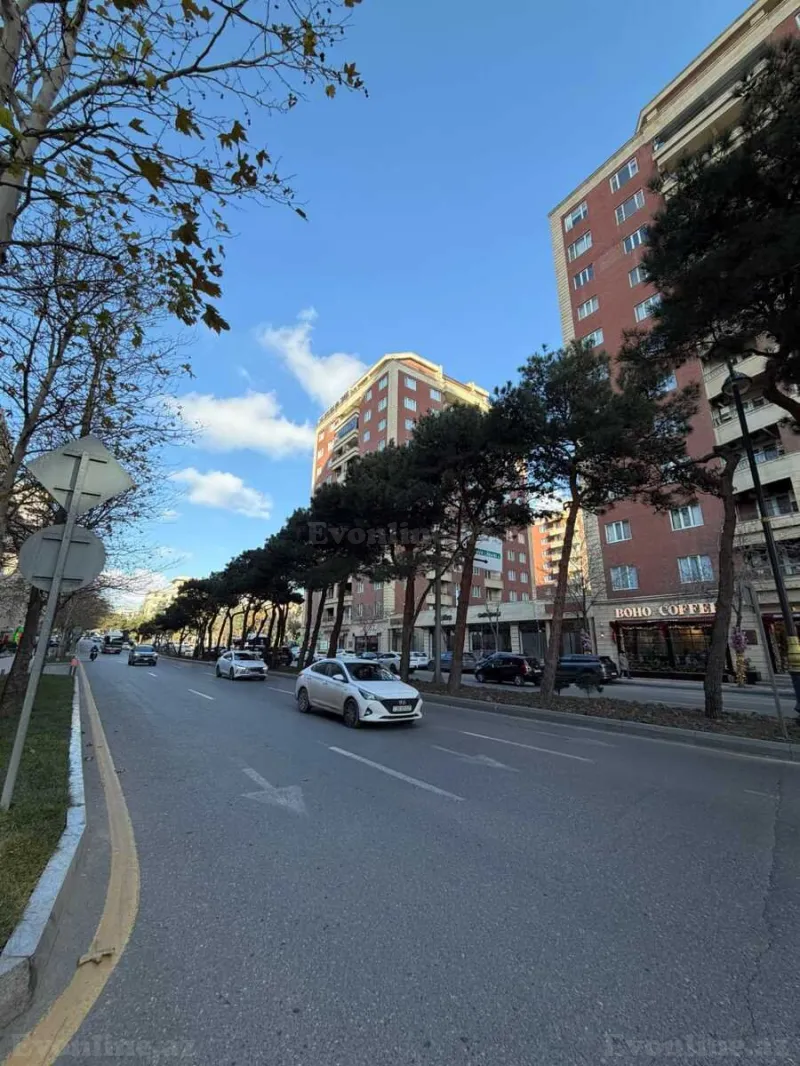 Satılır 4 otaqlı Mənzil Yeni tikili 212 m² Nəsimi r. - şəkil 4