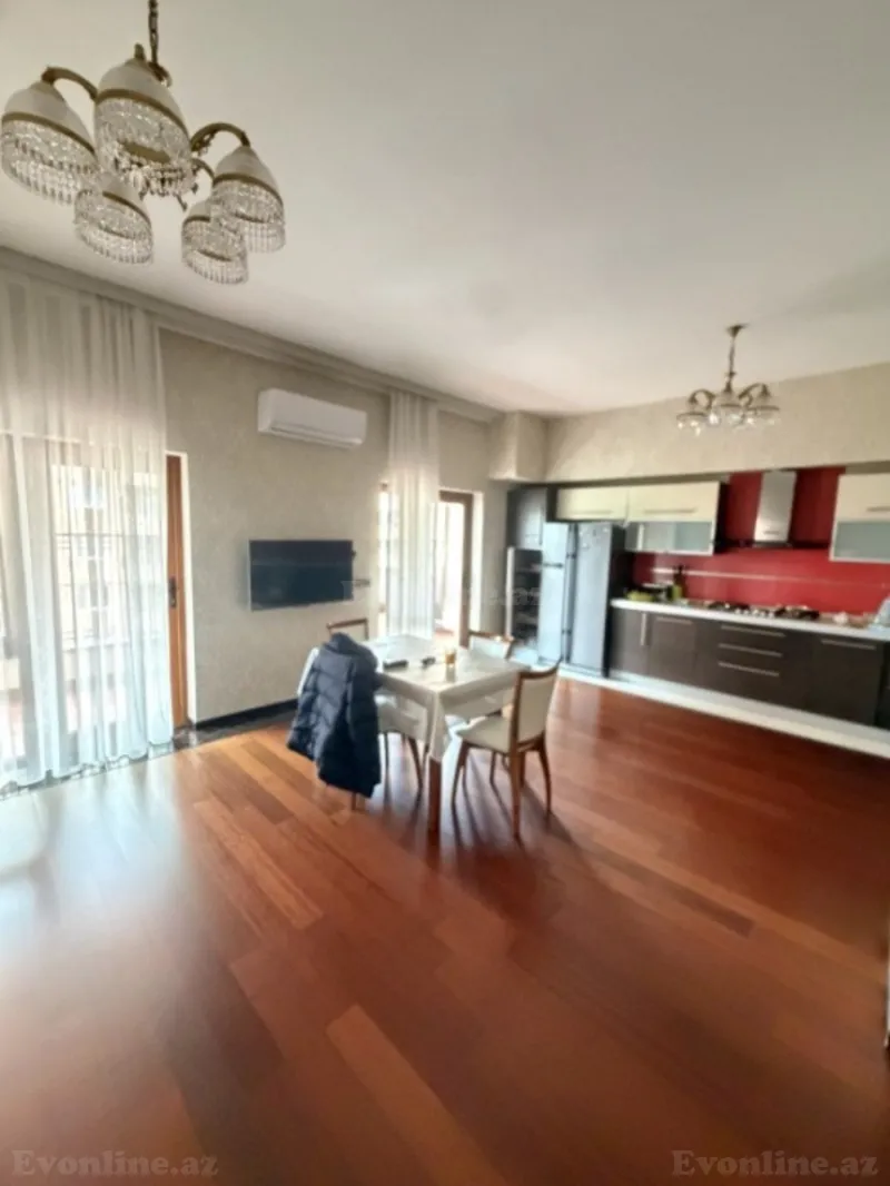 Satılır 4 otaqlı Mənzil Yeni tikili 212 m² Nəsimi r. - şəkil 10