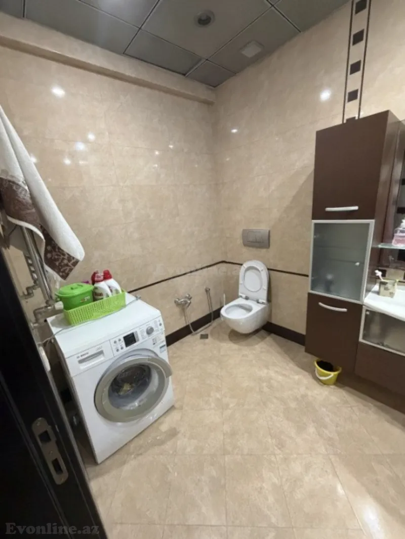 Satılır 4 otaqlı Mənzil Yeni tikili 212 m² Nəsimi r. - şəkil 17
