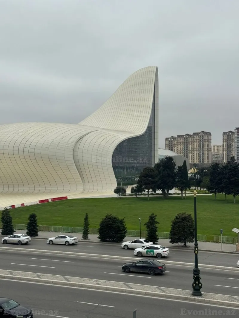 3 otaqlı Mənzil 54 m² Nəriman Nərimanov m. Satılır