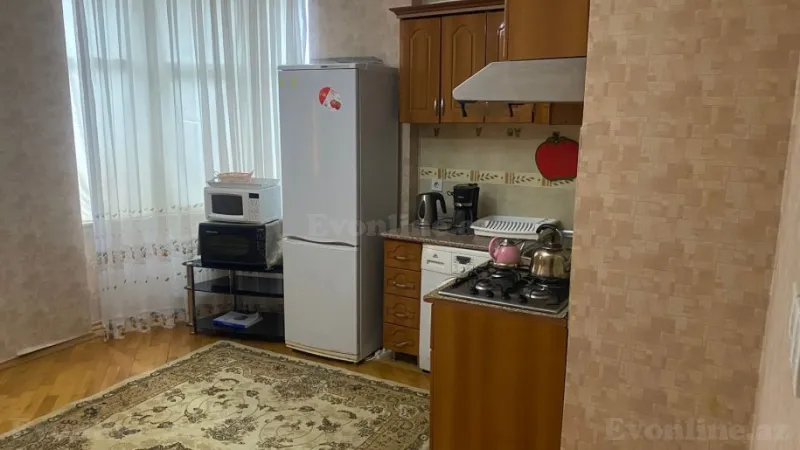 2 otaqlı Mənzil 98 m² Xətai m. Kirayə verilir