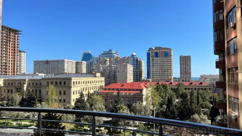 Kirayə verilir 4 otaqlı Mənzil Yeni tikili 200 m² Xətai m. - şəkil 4